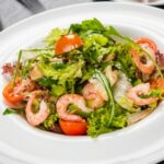 Langostinos cn ensalada